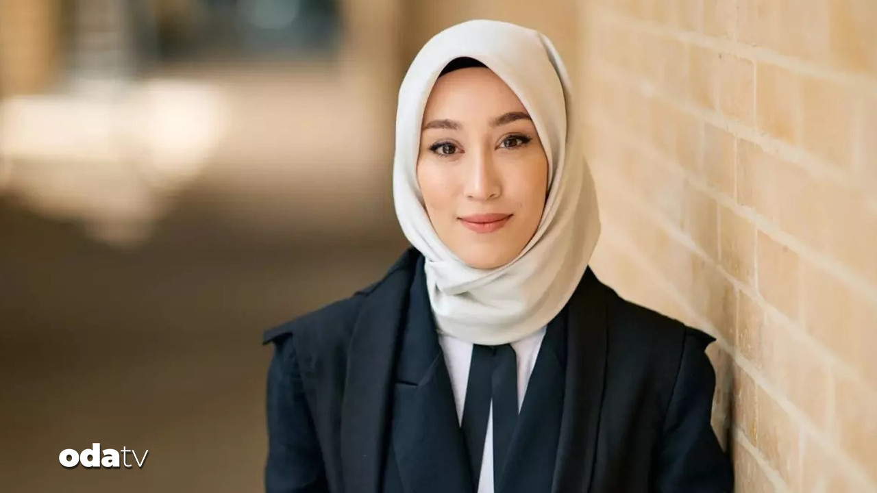 rumeysa kadak oxford yuzu oldu dA5rNMwS