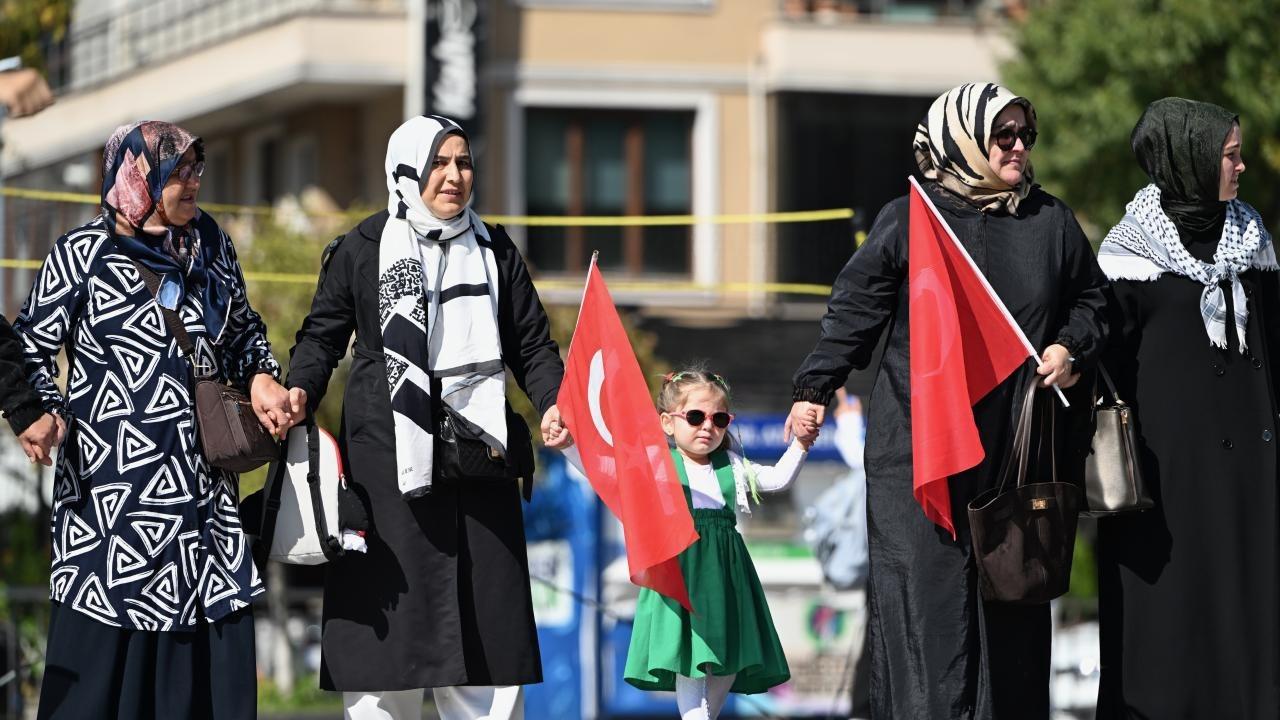 ak parti kadin kollarindan gazze icin sessiz ciglik etkinligi 4HNMfuIO