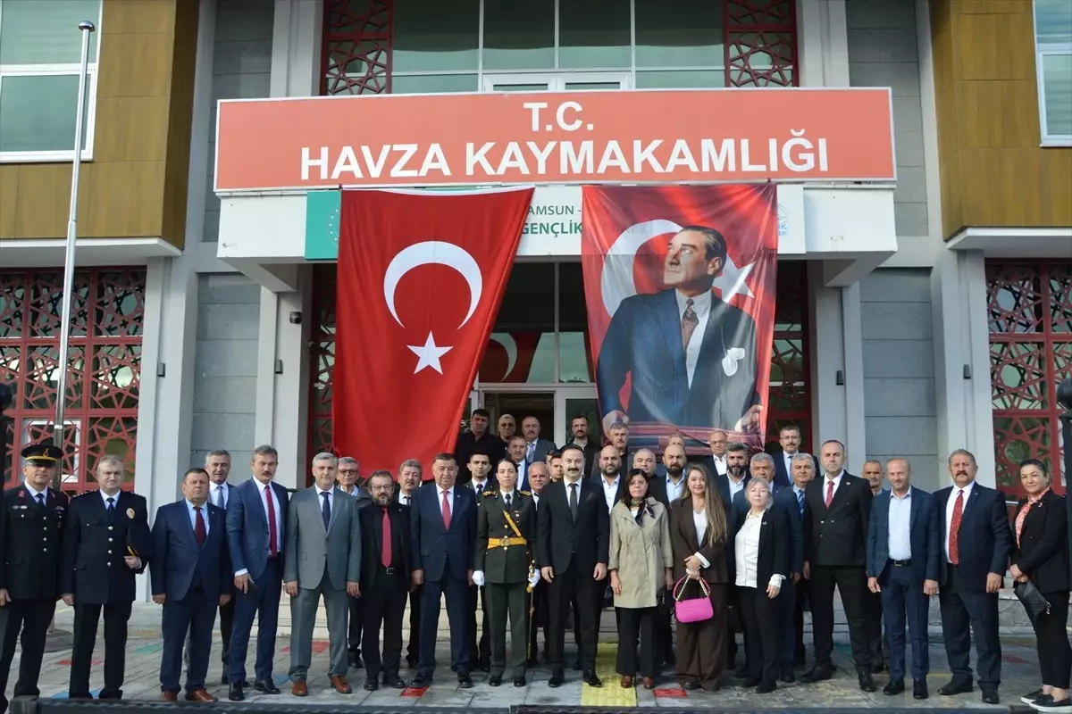 cumhuriyetin 102 yili kutlandi bqVU4H3a.jpg