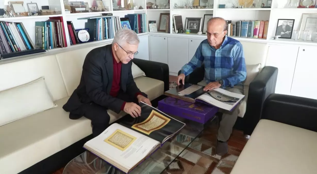 ilahi cizgiler hat sanatinin onculeri kitabi okurlarla bulustu Sd6UCelA.jpg