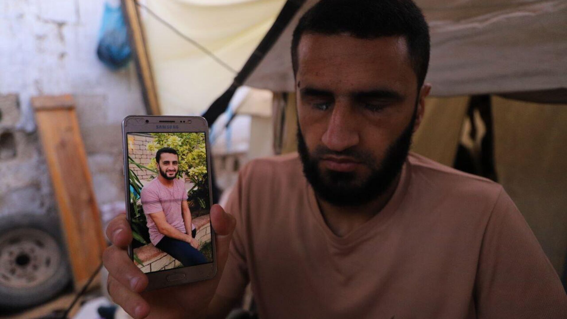 israil cezaevinden serbest birakilan filistinli sekiz ay boyunca bir hucrede kor kaldim nvOFbLQe.jpg