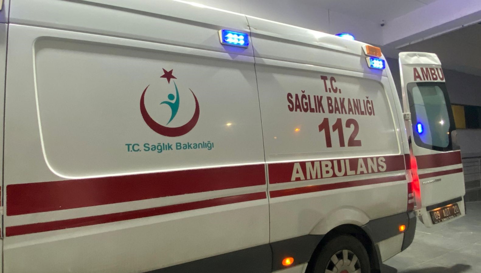 kayseride feci olay catidan beton zemine dustu l2stw8zZ.jpg