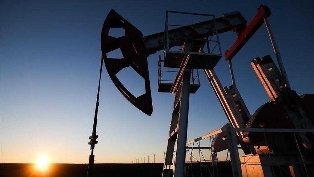 opec uyesi 8 ulke kasimda petrol uretimini gunluk 137 bin varil artiracak kEa81yq2
